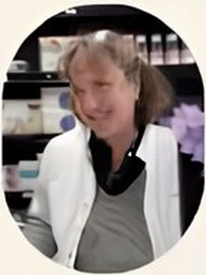 Laetitia, pharmacienne